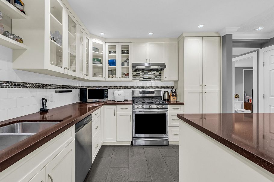 7170 Hecate Place Vancouver, BC - 4