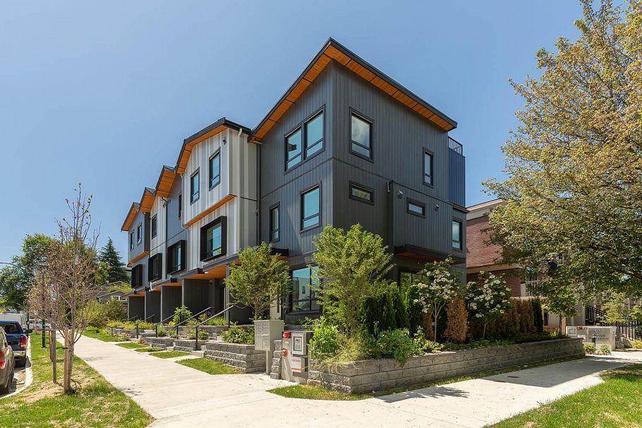 4803 Laurel Street Vancouver, BC - 1