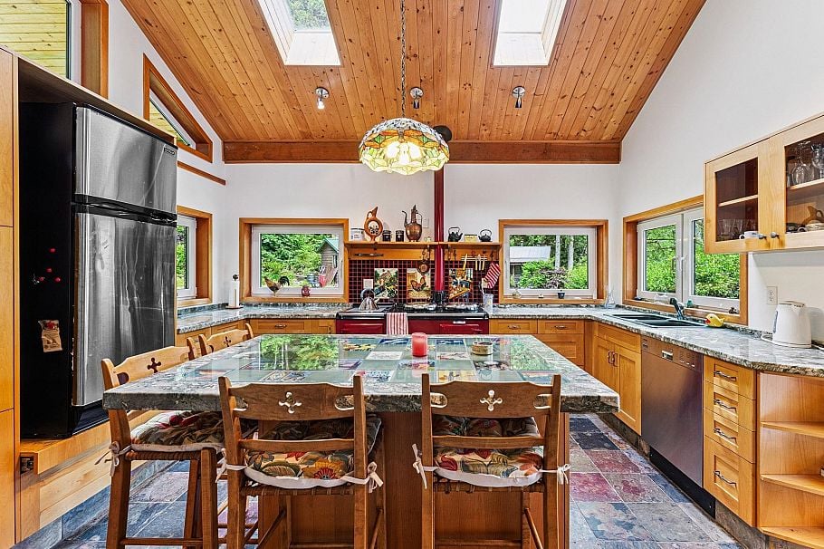 12 & 13 Coldwell Beach North Vancouver, BC - 7