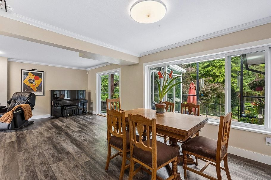 1501 Ostler Court North Vancouver, BC - 7