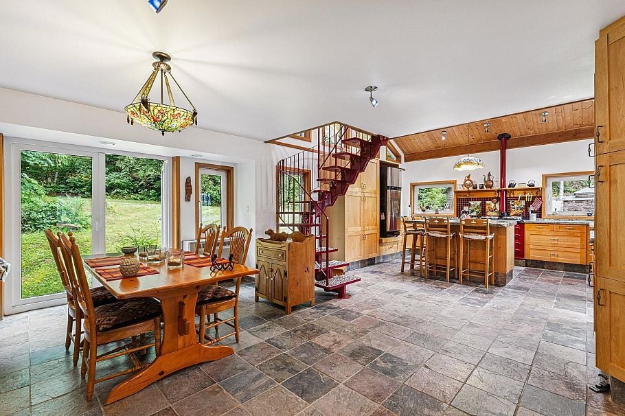12 & 13 Coldwell Beach North Vancouver, BC - 12
