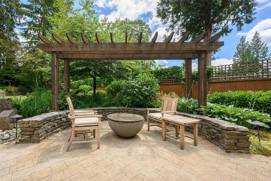 4532 Ramsay Road North Vancouver, BC - 12