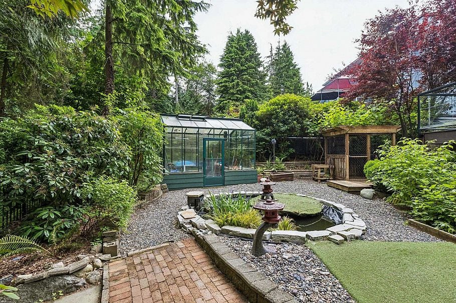 1501 Ostler Court North Vancouver, BC - 38