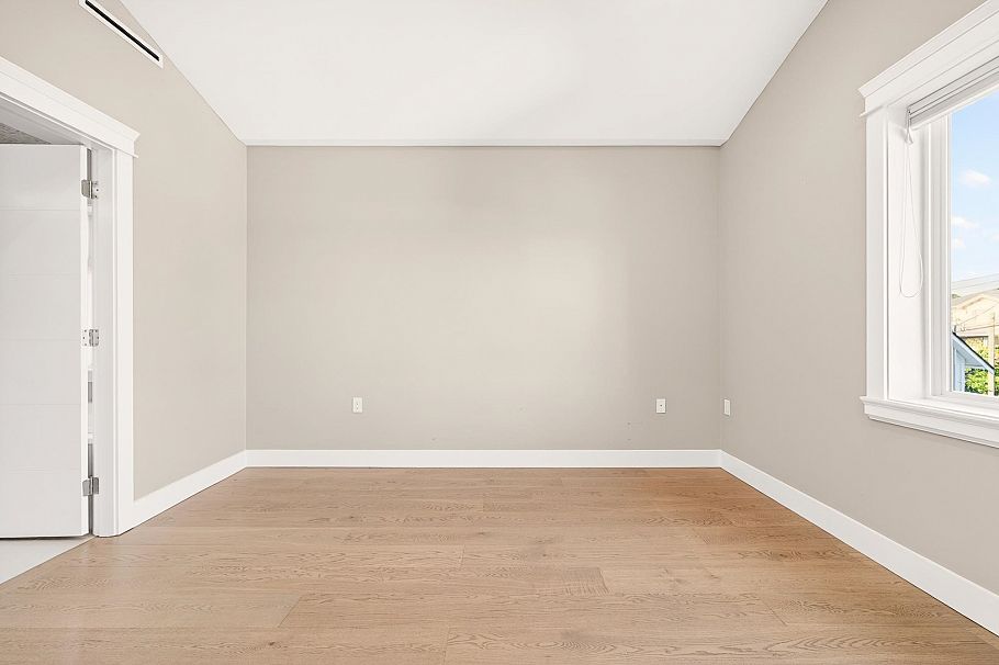 8068 Haig Street Vancouver, BC - 17
