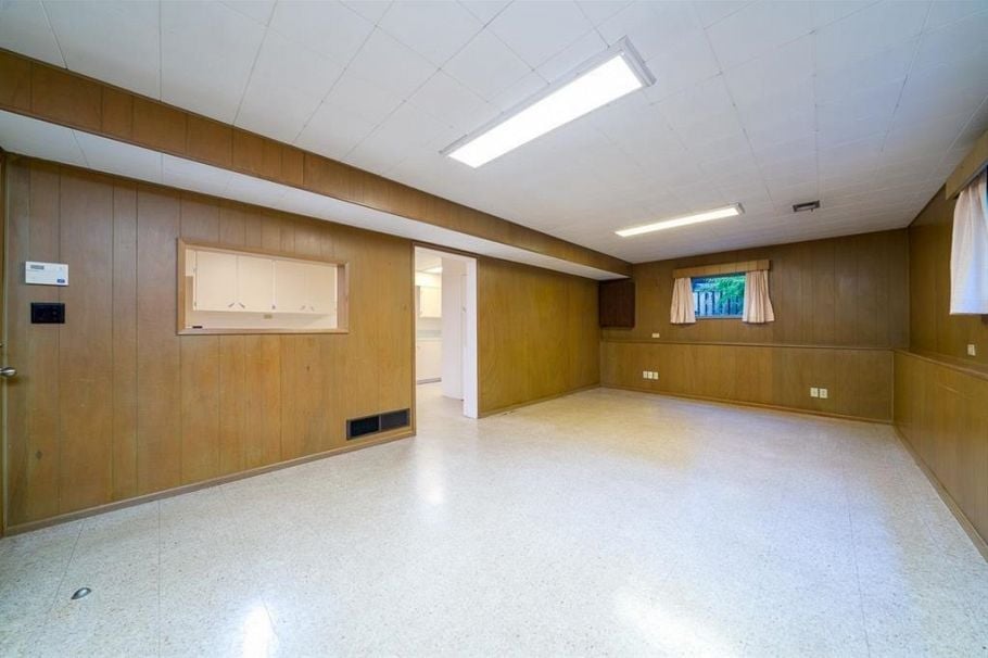 2870 Thorncliffe Drive North Vancouver, BC - 16