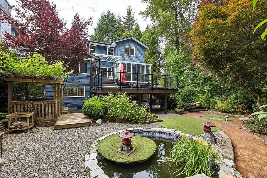 1501 Ostler Court North Vancouver, BC - 39