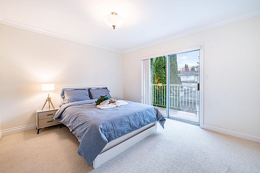 4570 W 13th Avenue Vancouver, BC - 13