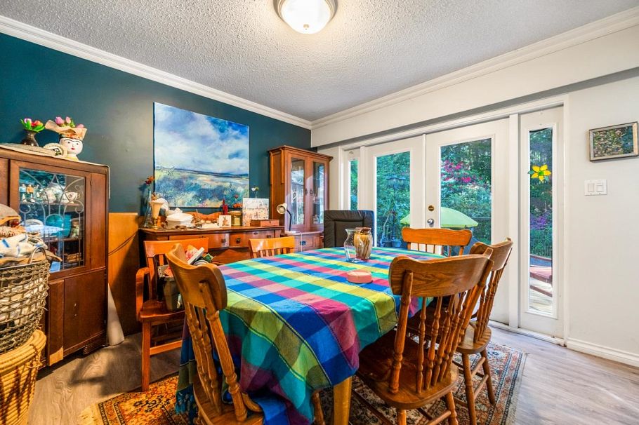 5261 Cliffridge Avenue North Vancouver, BC - 4
