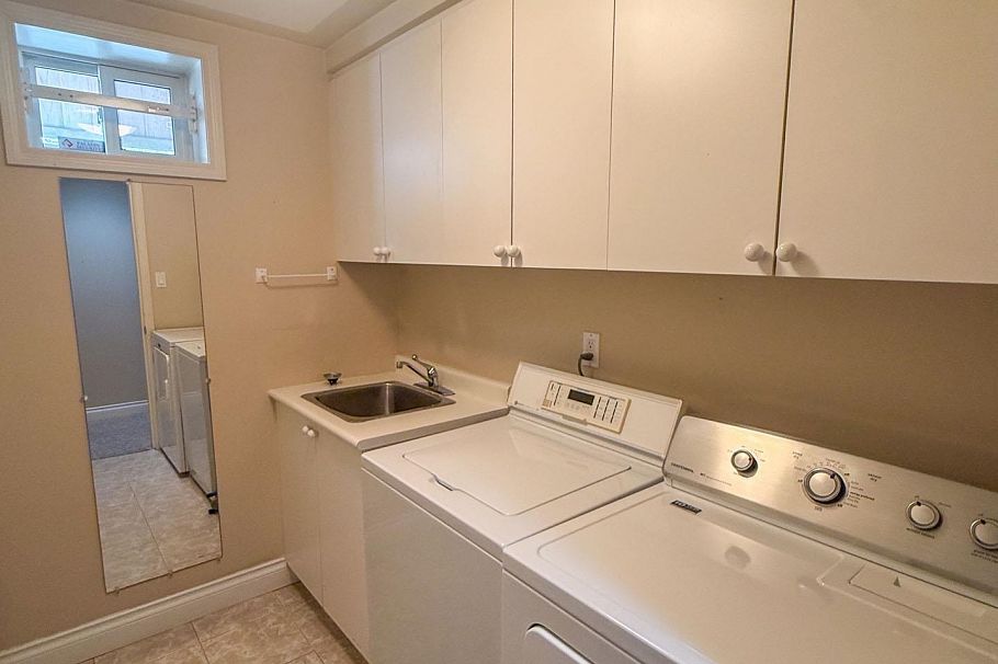2849 W 35th Avenue Vancouver, BC - 30