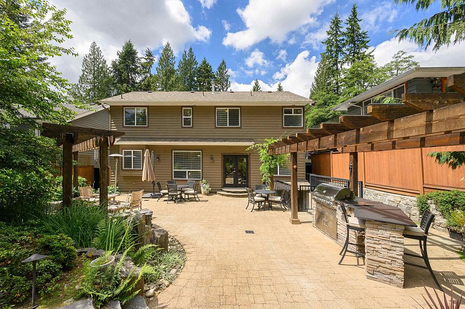4532 Ramsay Road North Vancouver, BC - 2