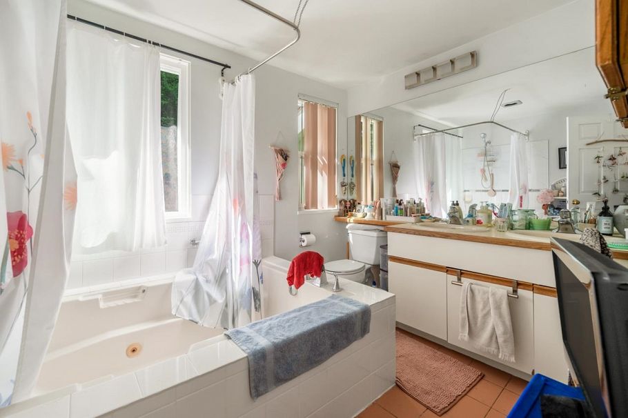 5261 Cliffridge Avenue North Vancouver, BC - 19