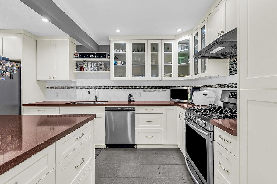 7170 Hecate Place Vancouver, BC - 9