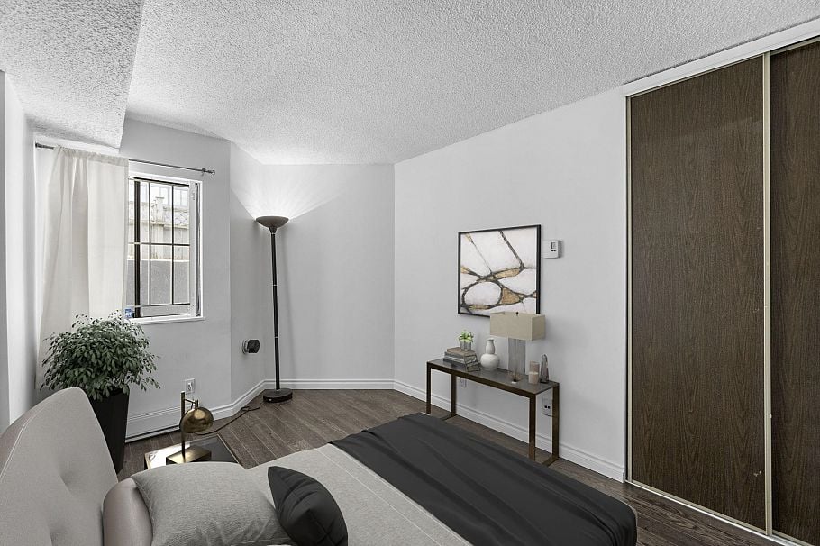 207 1270 Robson Street Vancouver, BC - 23