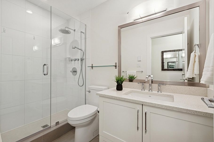 205 E 18th Street North Vancouver, BC - 16