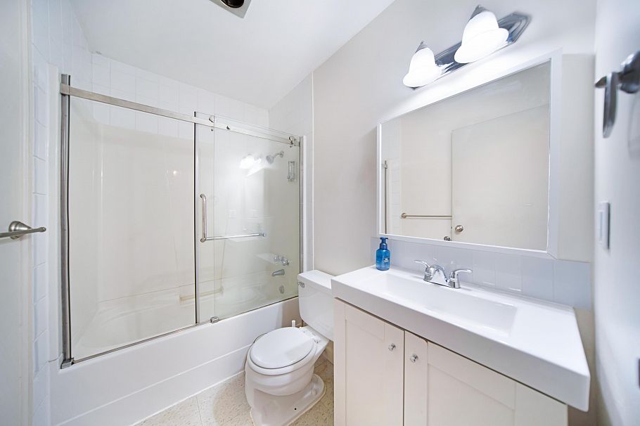 313 830 E 7th Avenue Vancouver, BC - 13