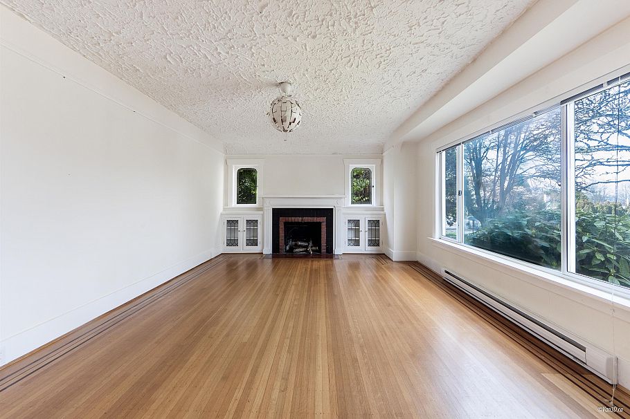 2146 W 33rd Avenue Vancouver, BC - 12