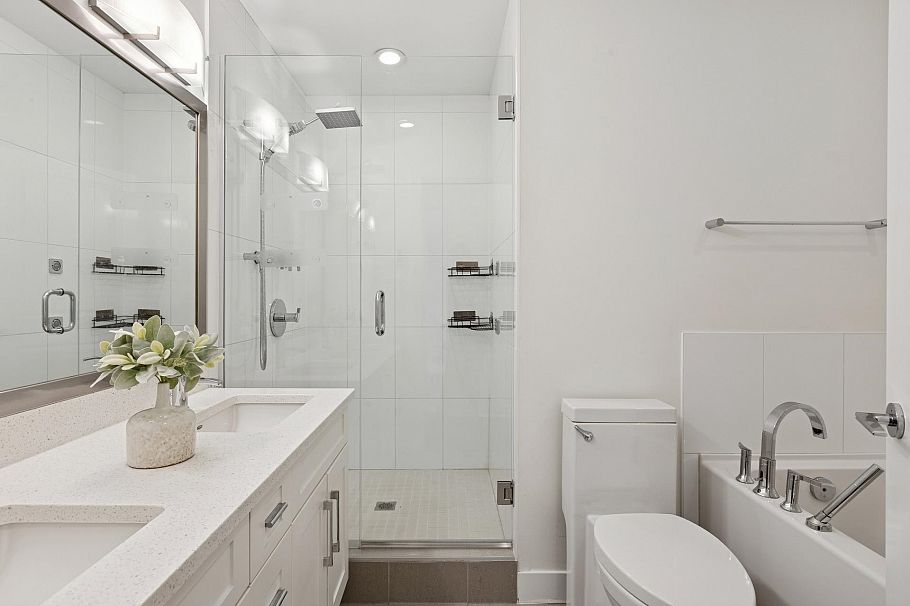 205 E 18th Street North Vancouver, BC - 22