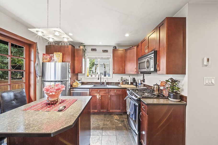 2636 Prince Albert Street Vancouver, BC - 13