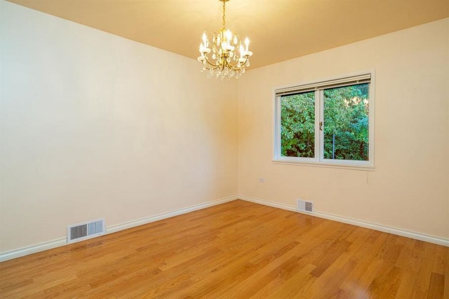 2870 Thorncliffe Drive North Vancouver, BC - 13