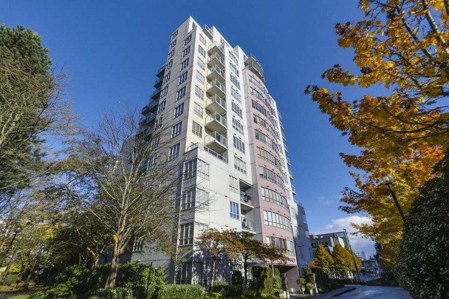 602 3455 Ascot Place Vancouver, BC - 1