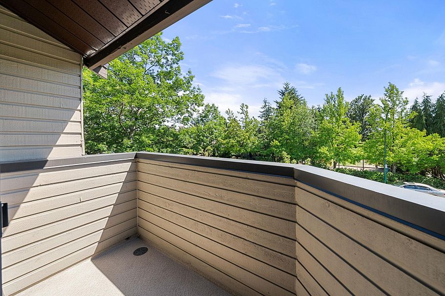 18 220 E 11th Street North Vancouver, BC - 22
