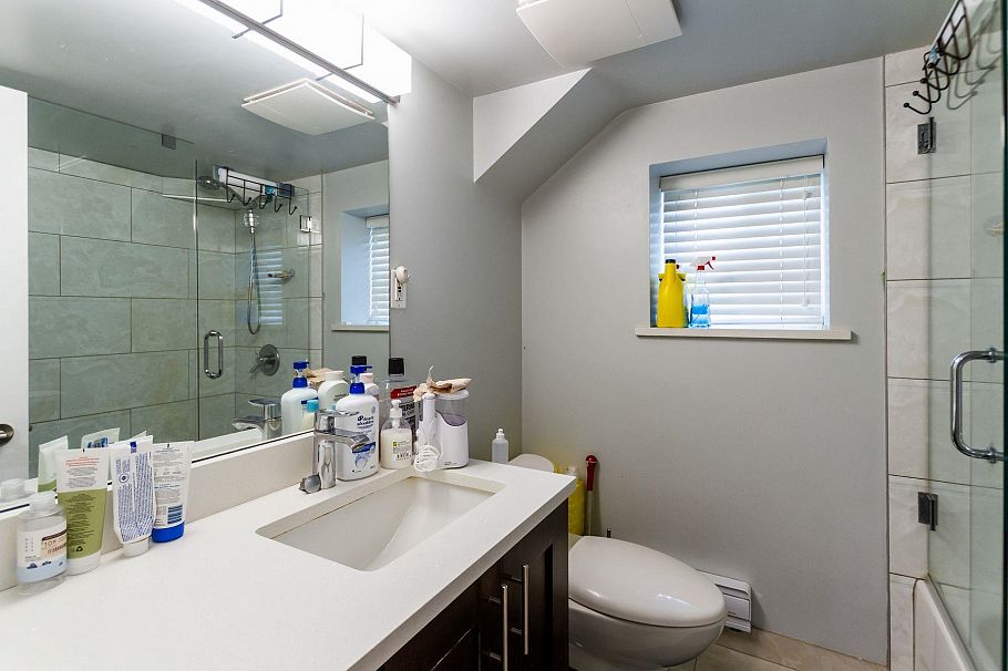 7643 Selkirk Street Vancouver, BC - 25