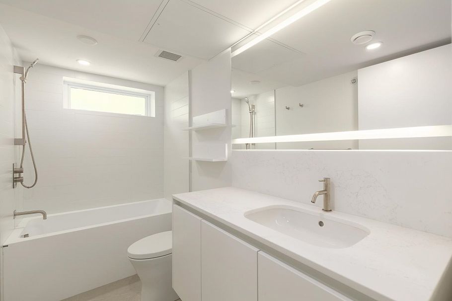 4803 Laurel Street Vancouver, BC - 16
