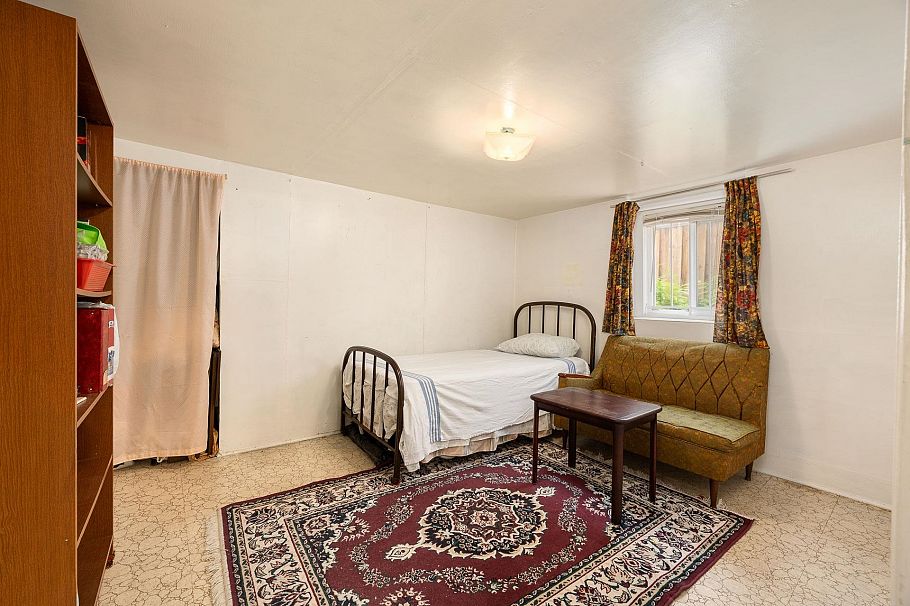 855 Nanaimo Street Vancouver, BC - 16