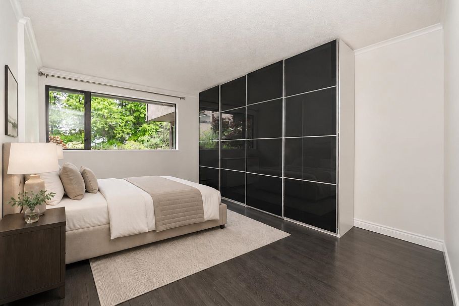 697 Moberly Road Vancouver, BC - 3