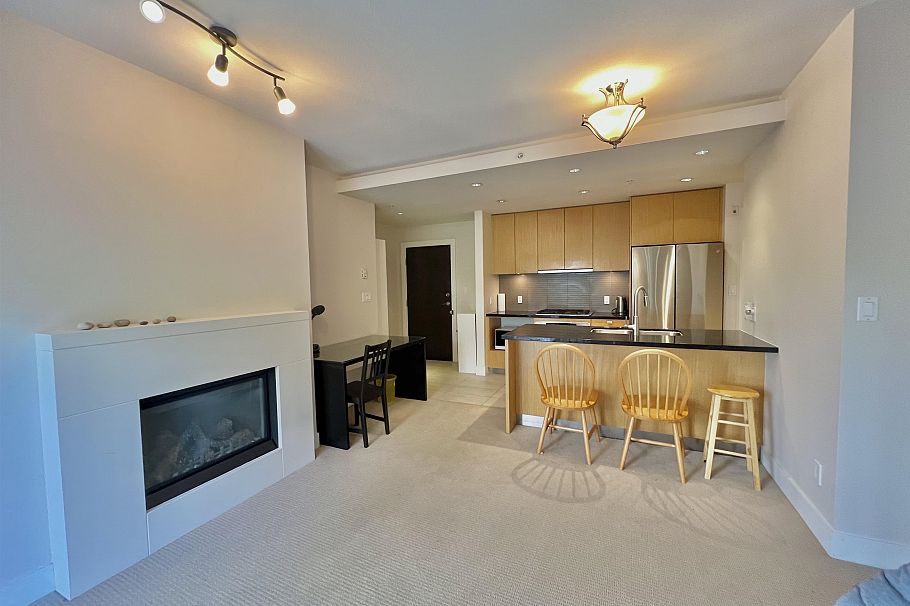 201 6080 Iona Drive Vancouver, BC - 9
