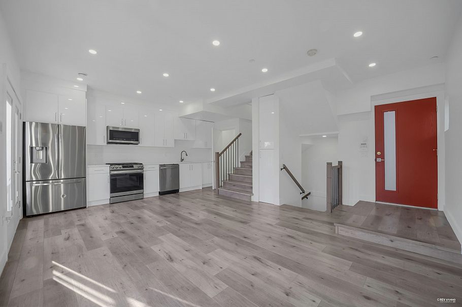 5140 Slocan Street Vancouver, BC - 3