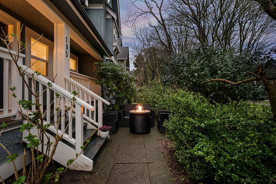 195 W 13th Avenue Vancouver, BC - 29