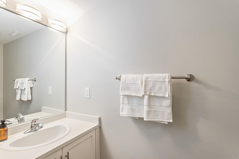 46 3939 Indian River Drive North Vancouver, BC - 3