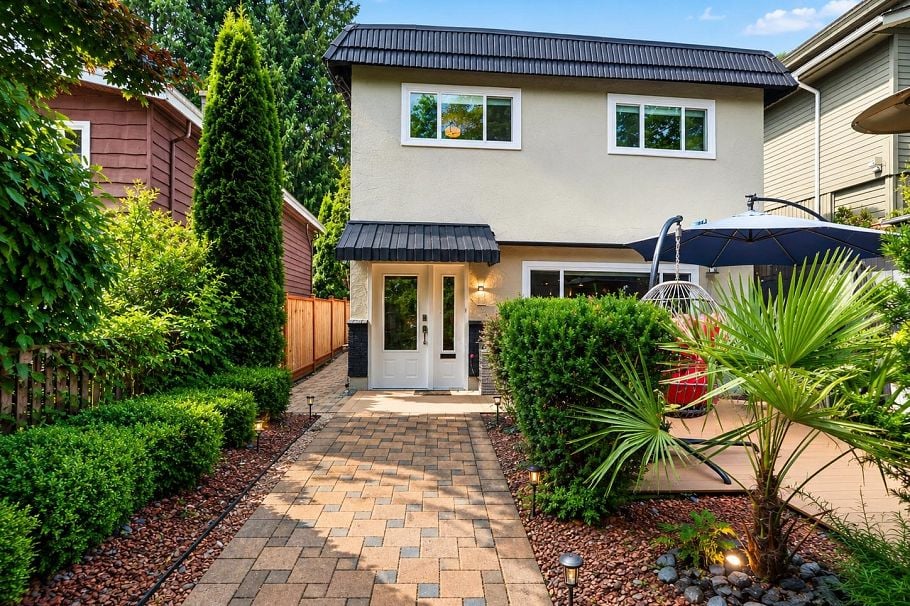 514 W 28th Street North Vancouver, BC - 34