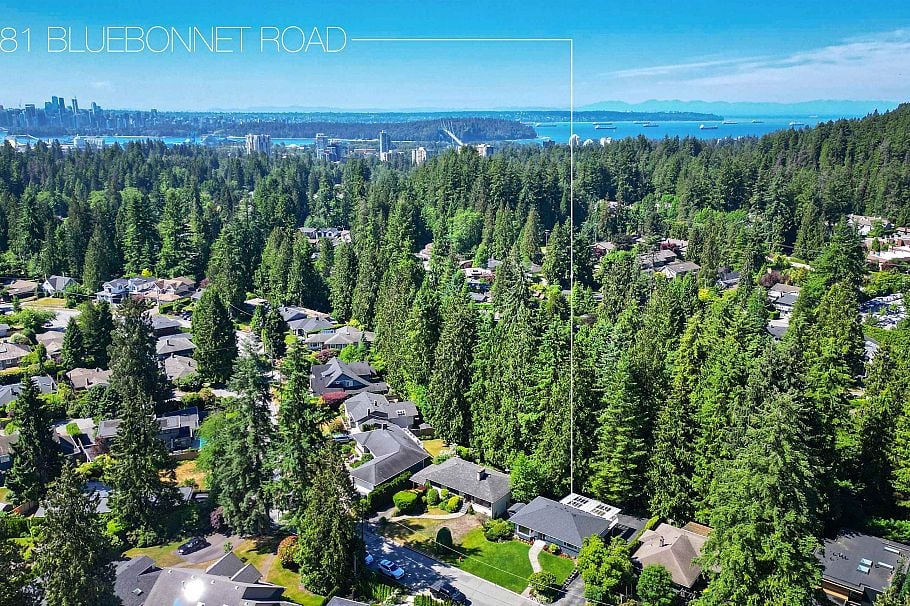 3581 Bluebonnet Road North Vancouver, BC - 3