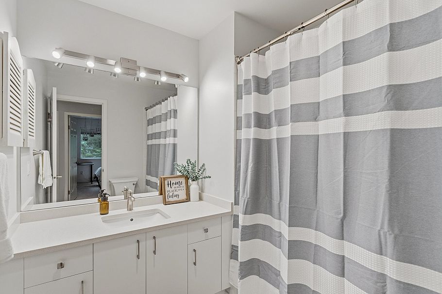 46 3939 Indian River Drive North Vancouver, BC - 29