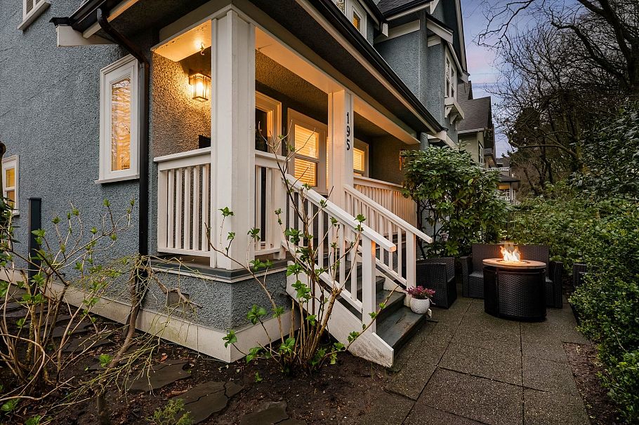 195 W 13th Avenue Vancouver, BC - 4