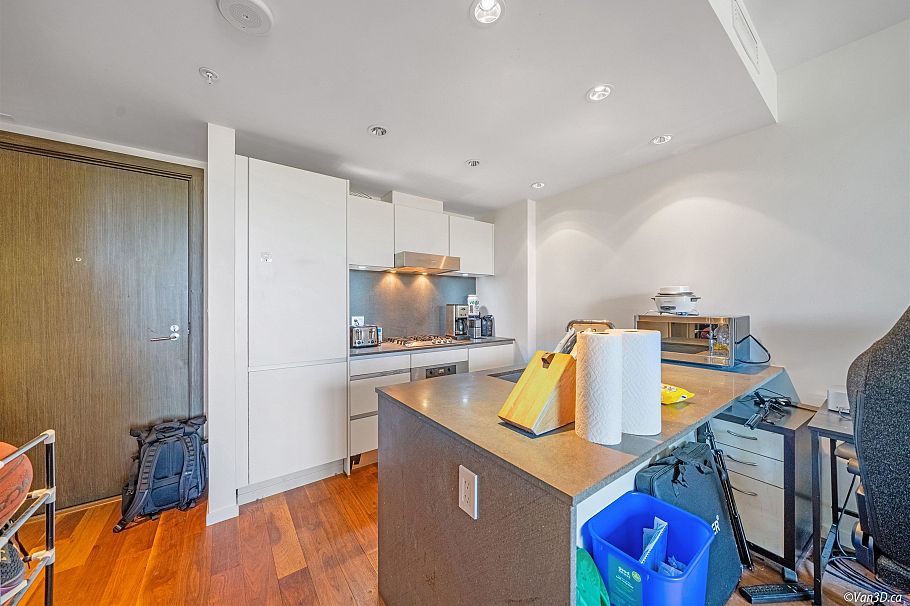 608 8488 Cornish Street Vancouver, BC - 8