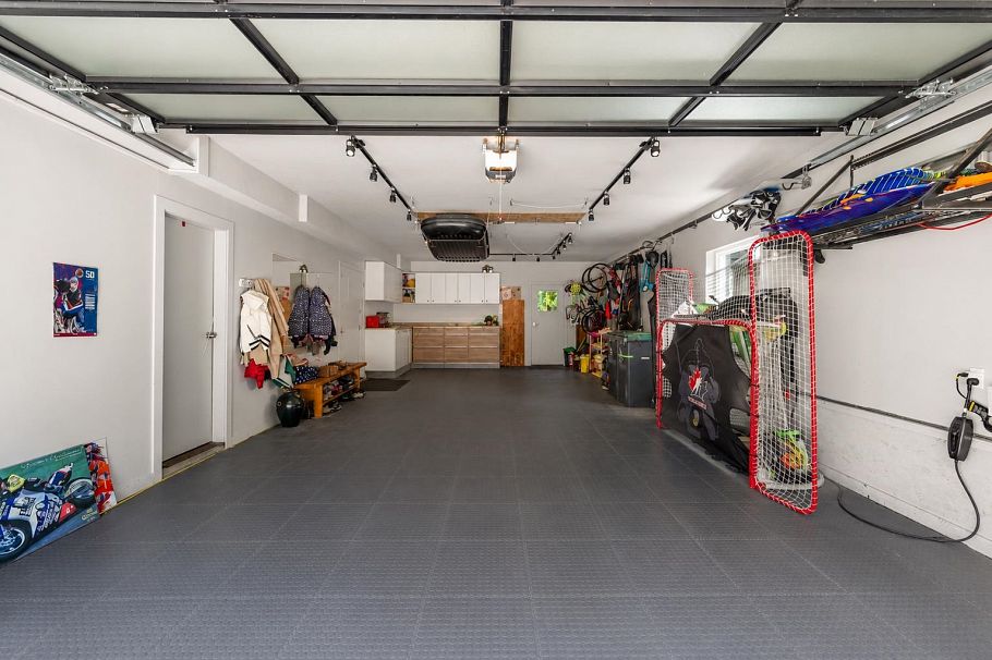 5522 Deerhorn Lane North Vancouver, BC - 36