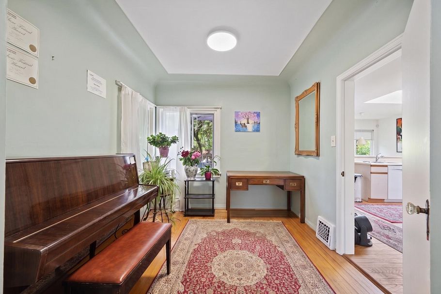 3079 Crown Street Vancouver, BC - 11
