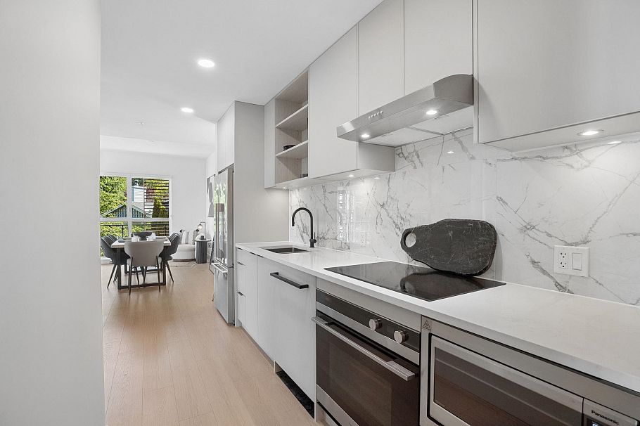 321 422 E 3rd Street North Vancouver, BC - 11