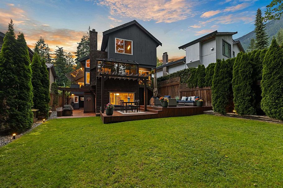 5522 Deerhorn Lane North Vancouver, BC - 34