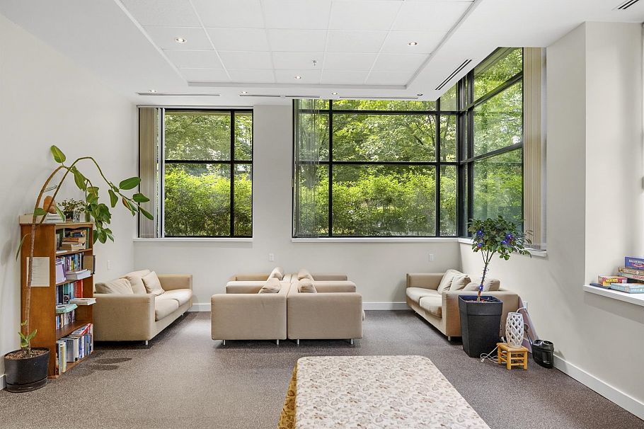 304 1003 Burnaby Street Vancouver, BC - 1