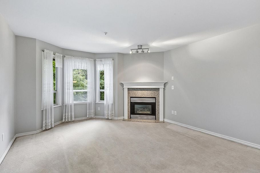 206 1150 Lynn Valley Road North Vancouver, BC - 6