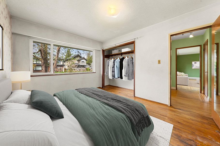 753 E 9th Street North Vancouver, BC - 22