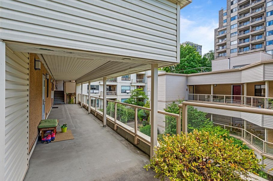 402 1350 Comox Street Vancouver, BC - 7