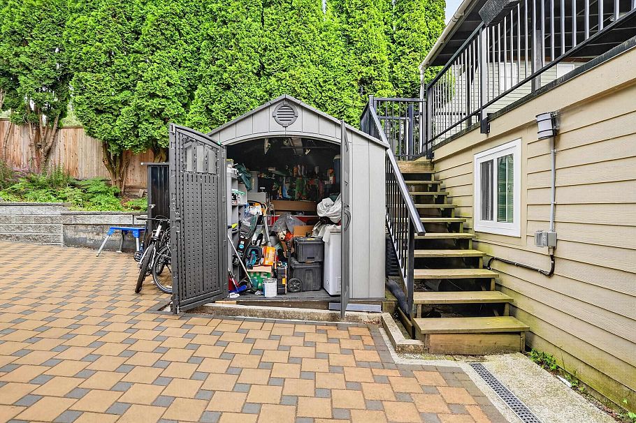 514 W 28th Street North Vancouver, BC - 31
