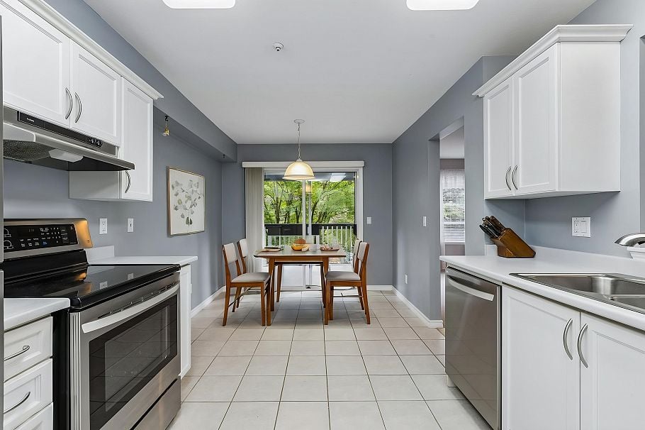 206 1150 Lynn Valley Road North Vancouver, BC - 9