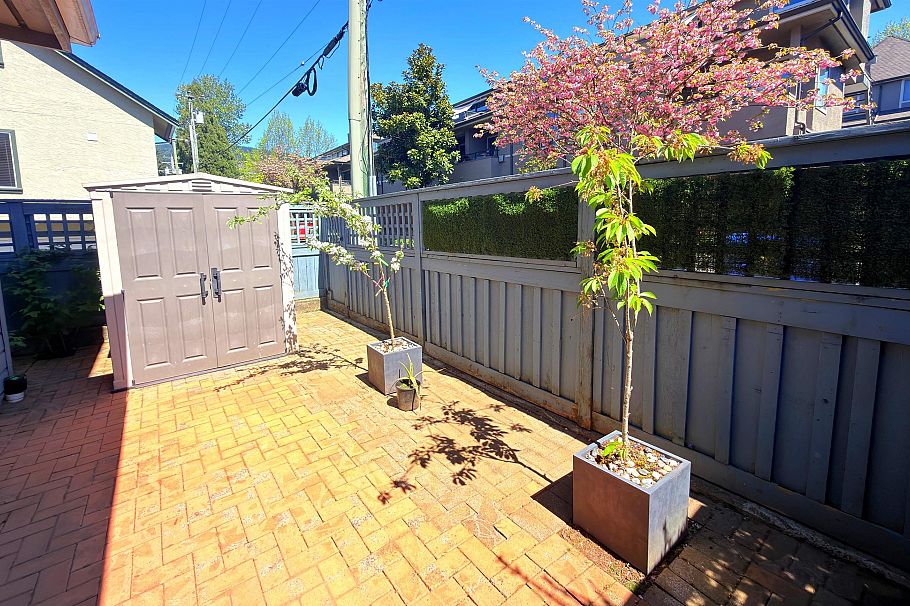 10 2118 Eastern Avenue North Vancouver, BC - 30