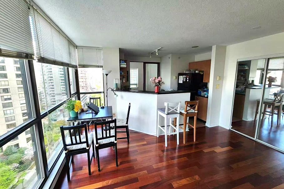 1208 1331 Alberni Street Vancouver, BC - 2